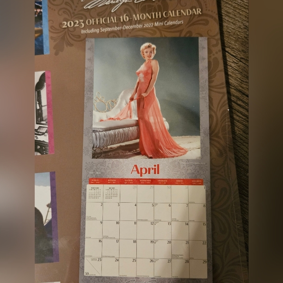 🛍 Official collectible 2023 16 month Marilyn Monroe calender sealed - Picture 7 of 7